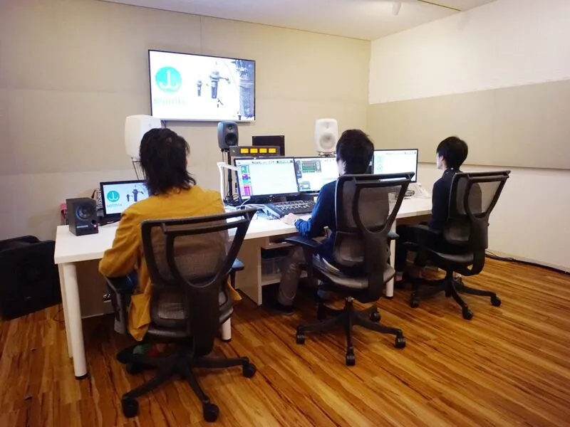 STUDIO YAKUMO の Ast